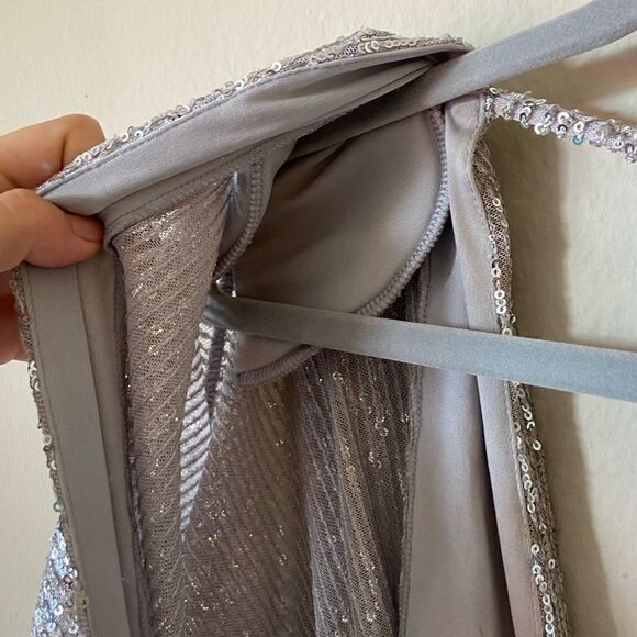 Ellae Lisque Center of Atention Mini Silver Dress Backless Sequin Size XS - Picture 10 of 11